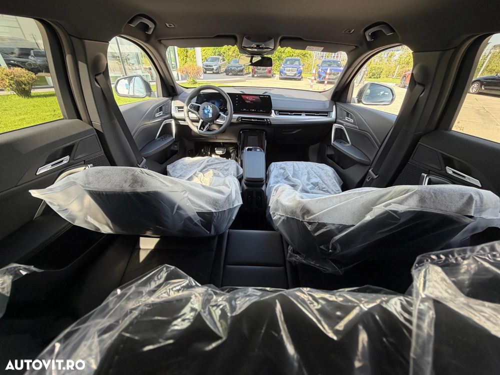BMW iX2 eDrive20 - 5