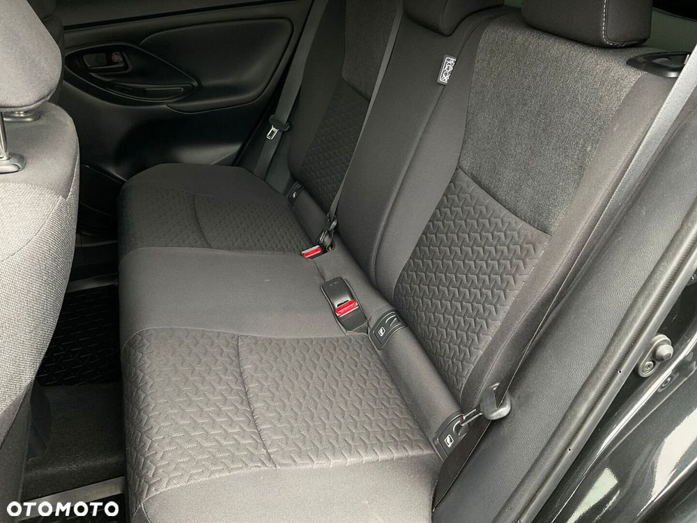 Toyota Yaris Cross Hybrid 1.5 Comfort - 16