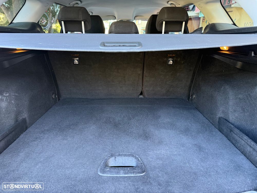 Fiat Tipo Station Wagon 1.6 M-Jet Lounge Tech J17 - 11