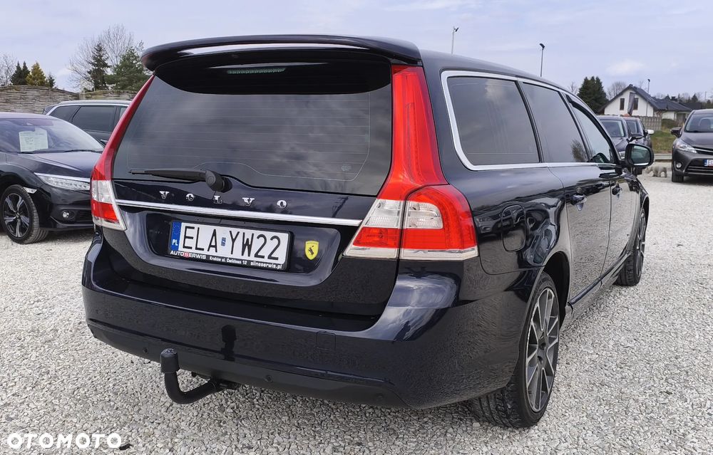 Volvo V70 D2 Momentum - 31