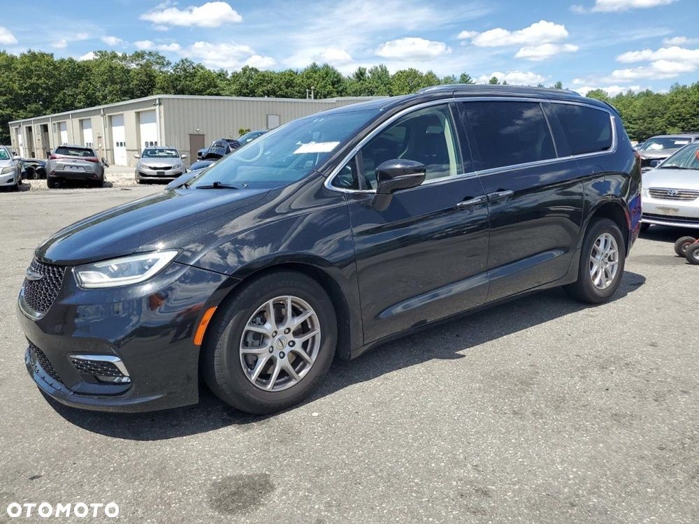 Chrysler Pacifica - 2