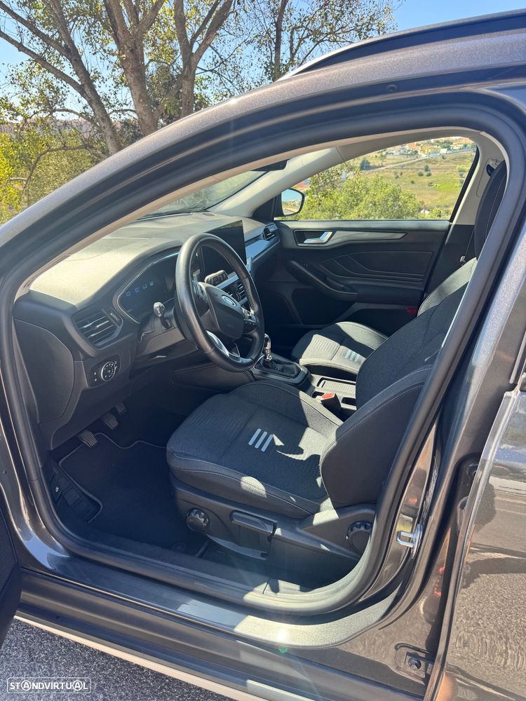 Ford Focus SW 1.0 EcoBoost MHEV Active X - 16
