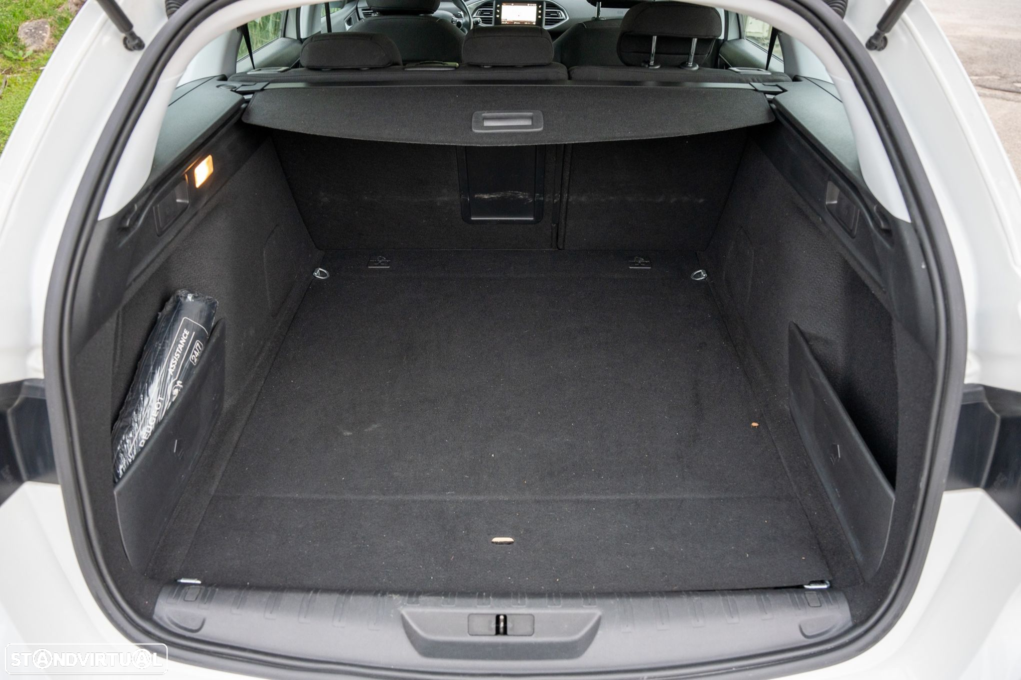 Peugeot 308 SW 1.5 BlueHDi Active Pack EAT8 - 19