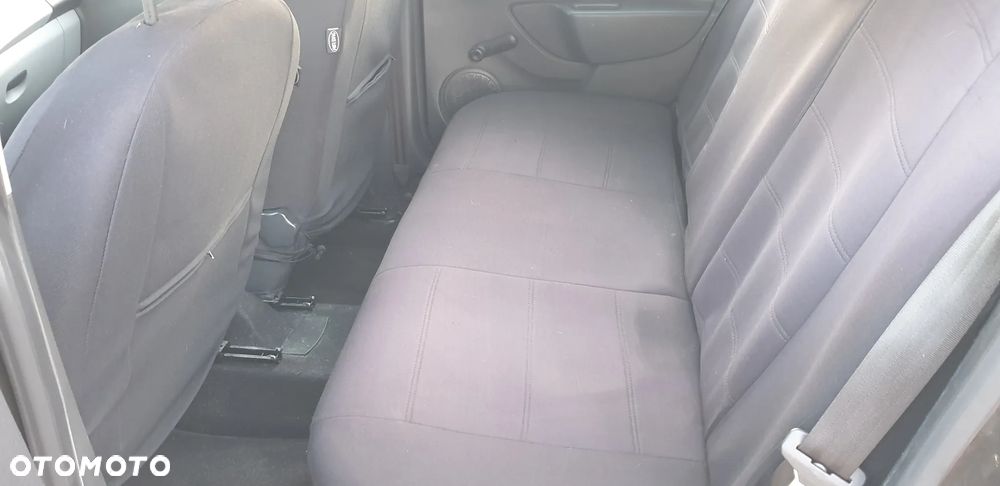 Dacia Sandero - 15
