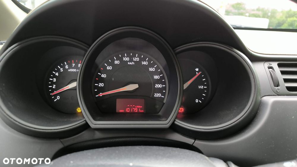Kia Rio - 2