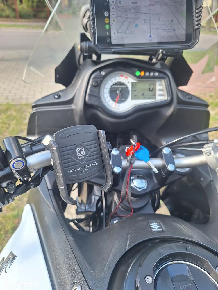 Suzuki V-STROM - 13