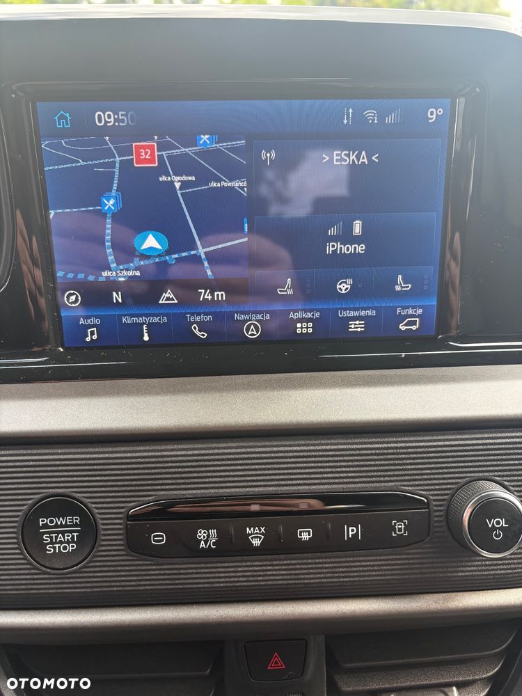 Ford Tourneo Courier 1.0 EcoBoost Titanium - 11
