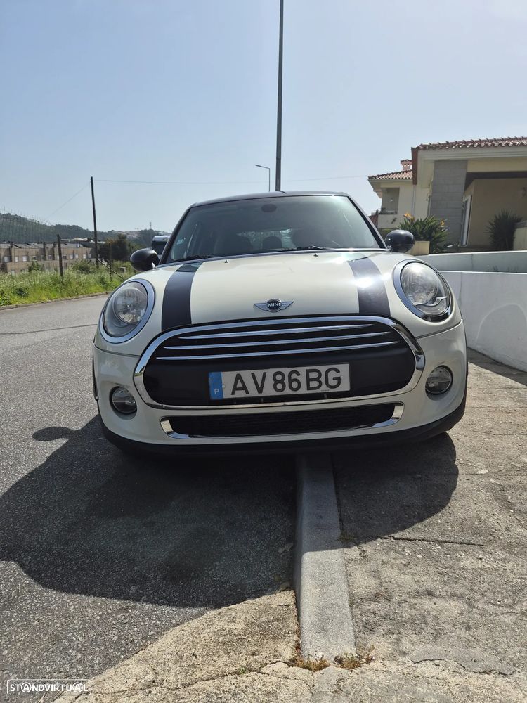 MINI 5 Portas Cooper D - 5