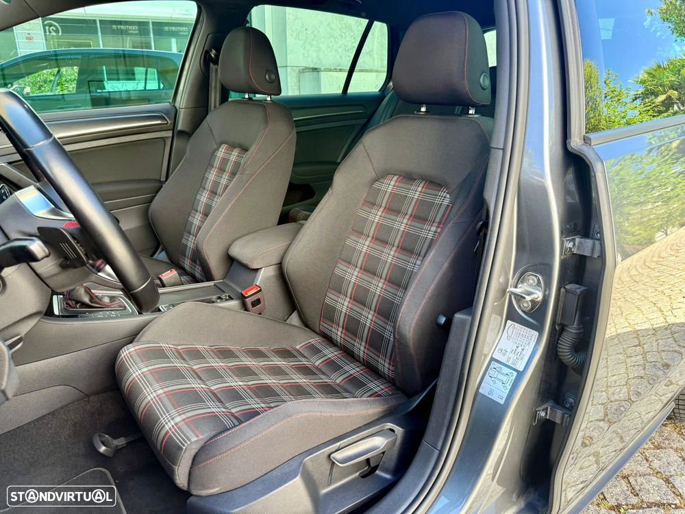 VW Golf 2.0 TSI GTI DSG Performance - 15