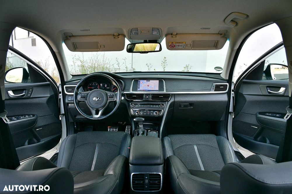 Kia Optima - 10