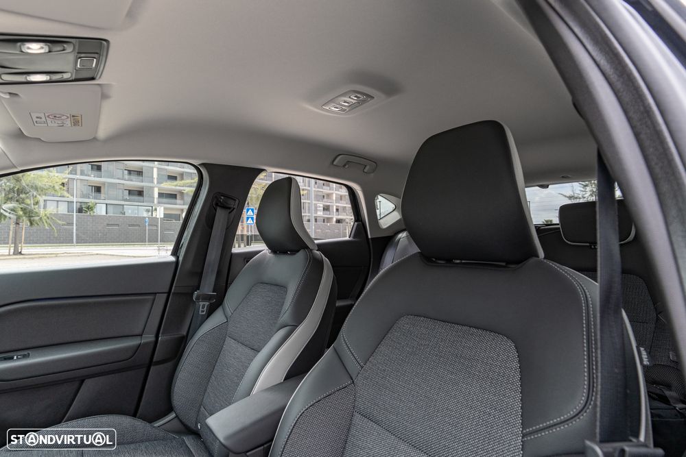 Renault Captur E-TECH 160 INTENS - 14