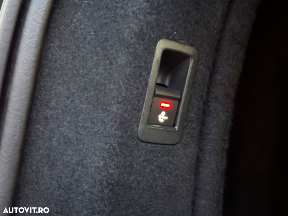 Audi A4 2.0 TDI S tronic Design - 25