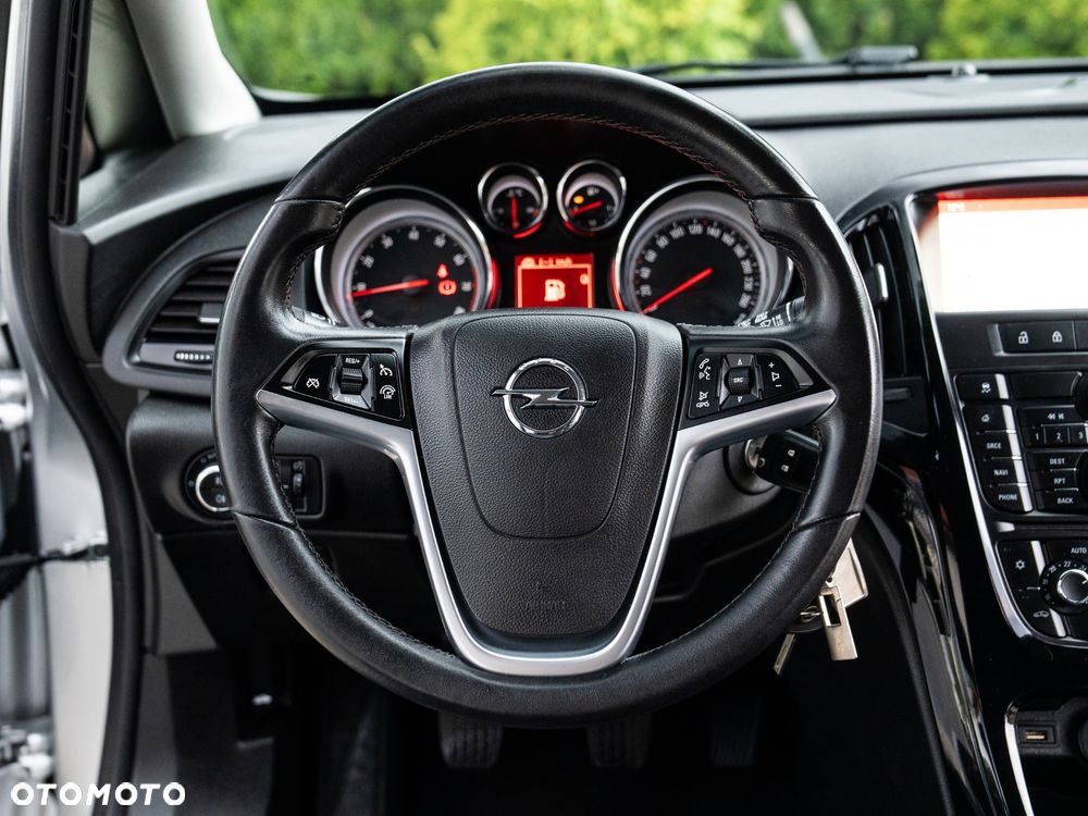 Opel Astra 1.4 Turbo - 32