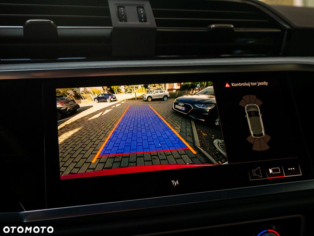 Audi Q3 Sportback - 28