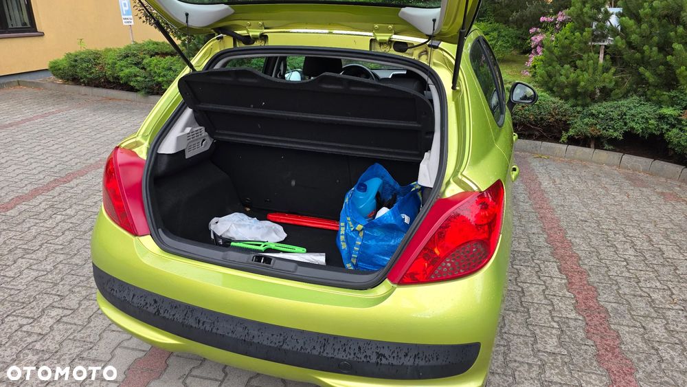 Peugeot 207 1.4 - 6