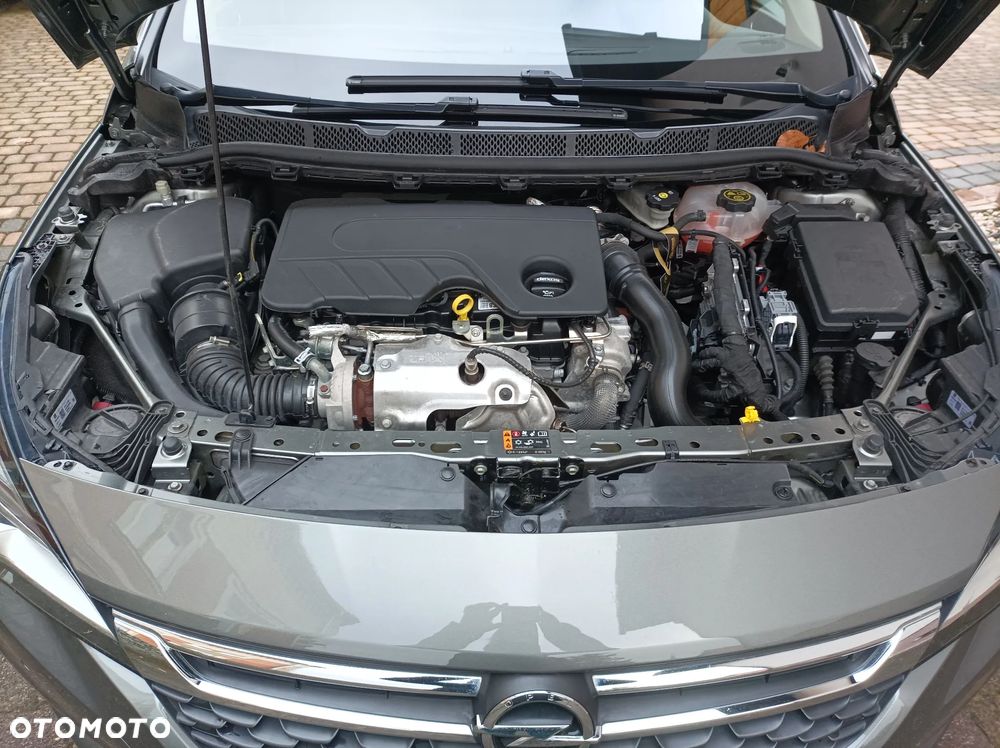 Opel Astra 1.6 CDTI Sport - 25