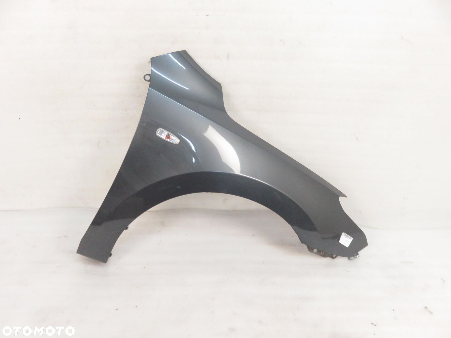 BŁOTNIK PRAWY PRZEDNI HYUNDAI i30 I CW (2007-2010-2012)  9A - 1
