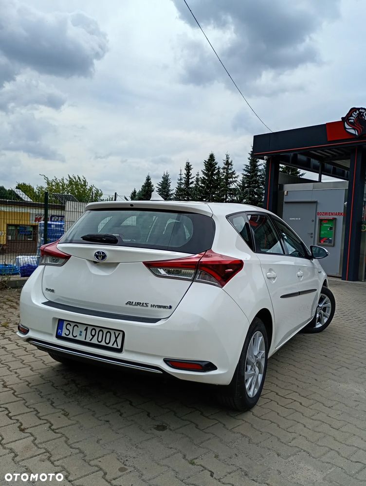 Toyota Auris 1.8 HSD Luna - 3