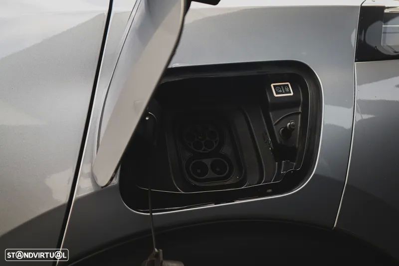 Peugeot e-2008 50 kWh Active Pack - 23