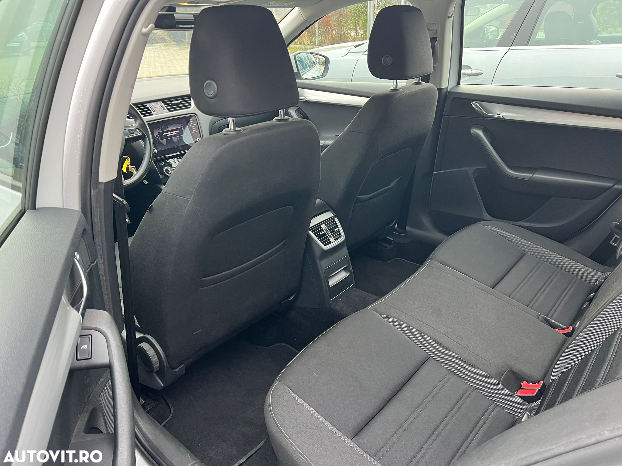Skoda Octavia Combi Diesel 1.6 TDI Ambition - 17