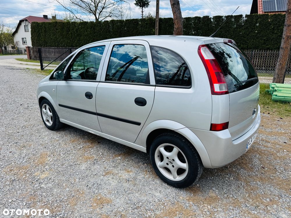 Opel Meriva 1.6 16V Cosmo - 4