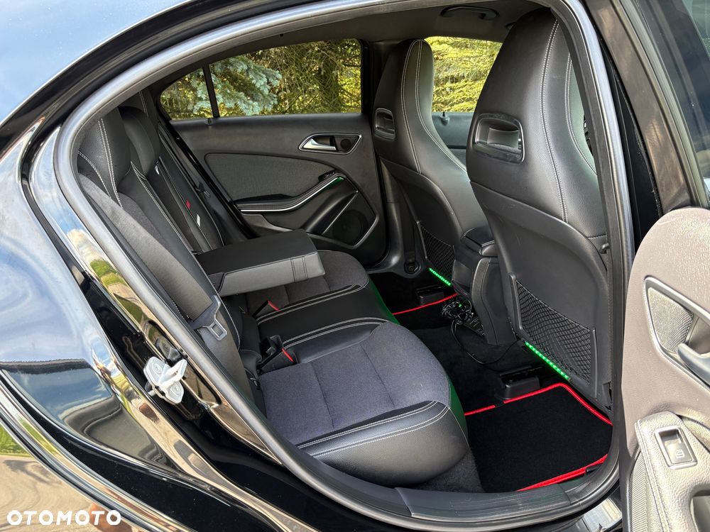 Mercedes-Benz Klasa A 180 (BlueEFFICIENCY) Urban - 9