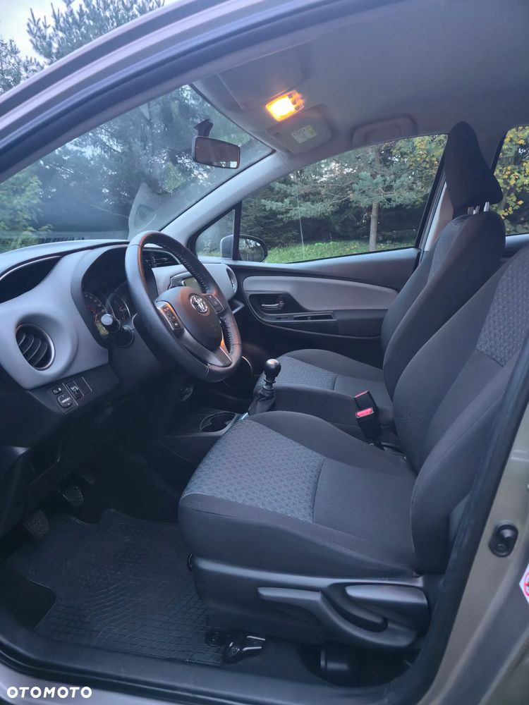 Toyota Yaris - 20