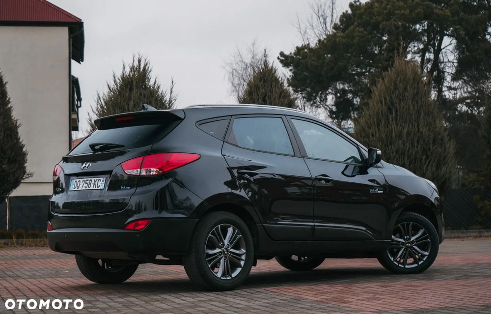 Hyundai ix35 1.7 CRDi 2WD blue Finale Gold - 14