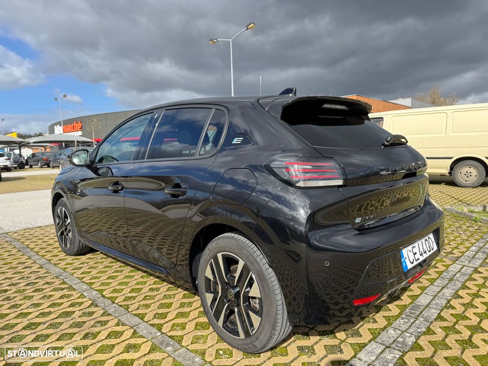 Peugeot e-208 Allure - 7