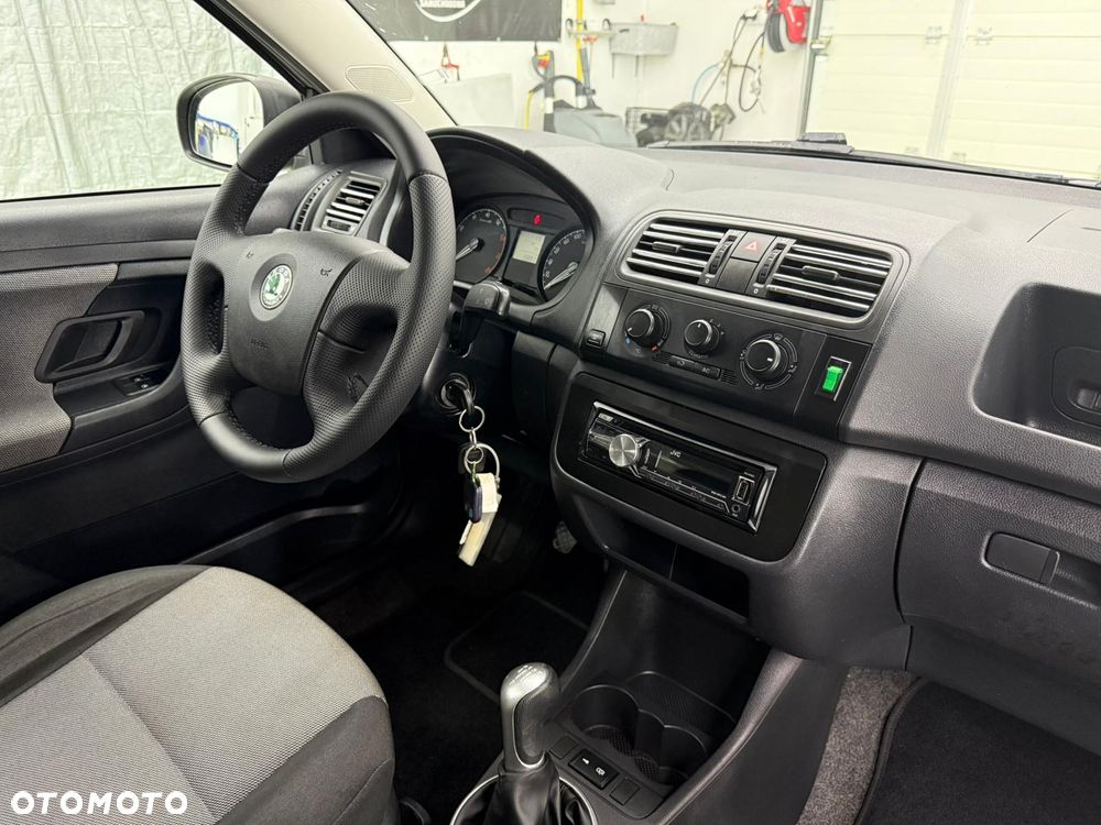 Skoda Fabia - 23