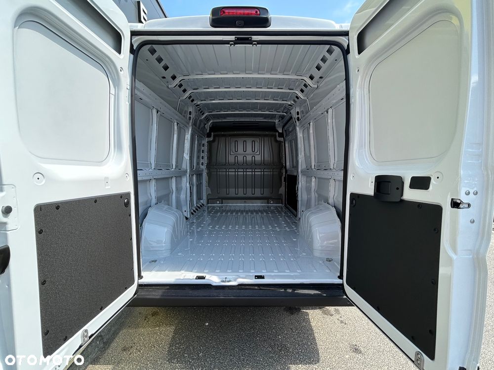 Opel L3H2 3.5T Heavy Diesel 2.2 180KM AT - 12