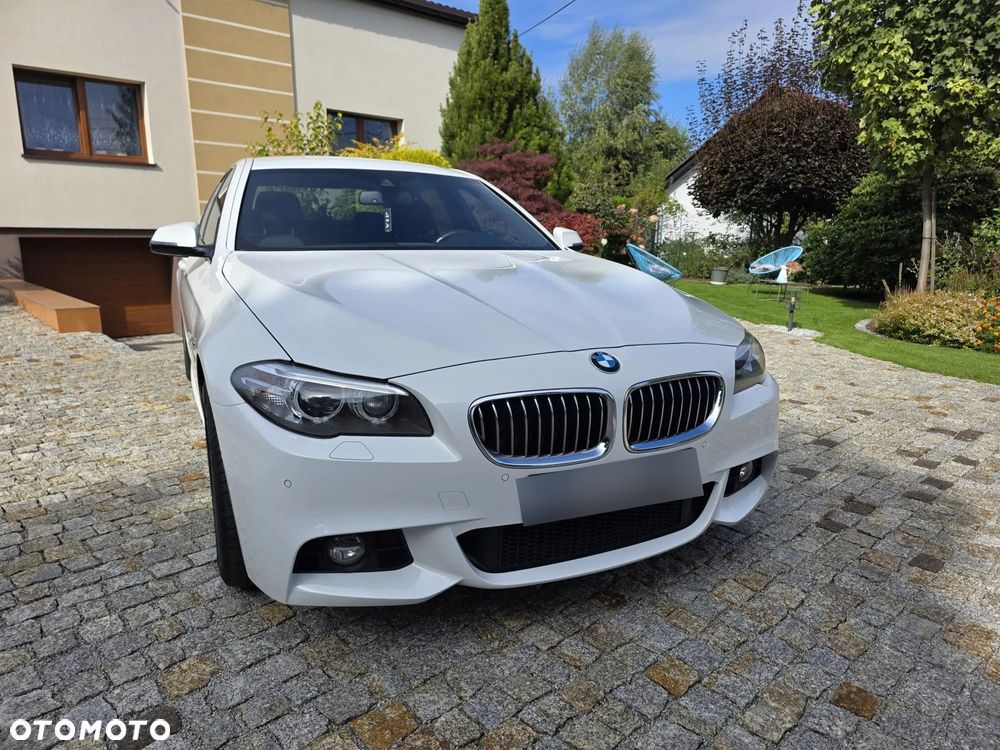 BMW Seria 5 525d xDrive - 6