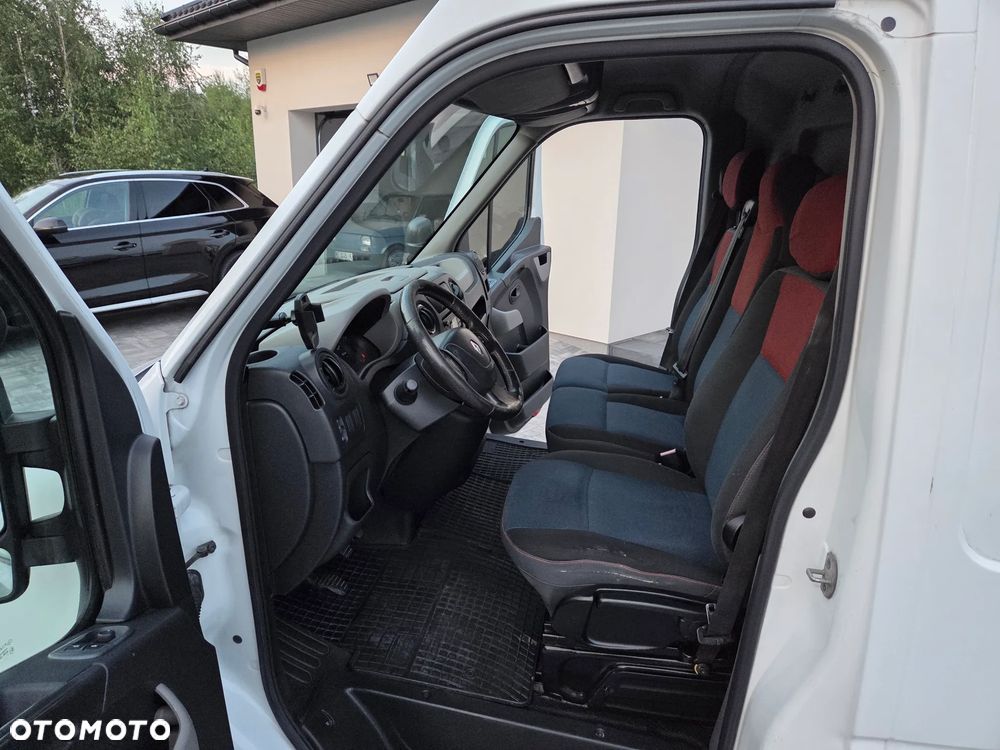 Renault Master - 25