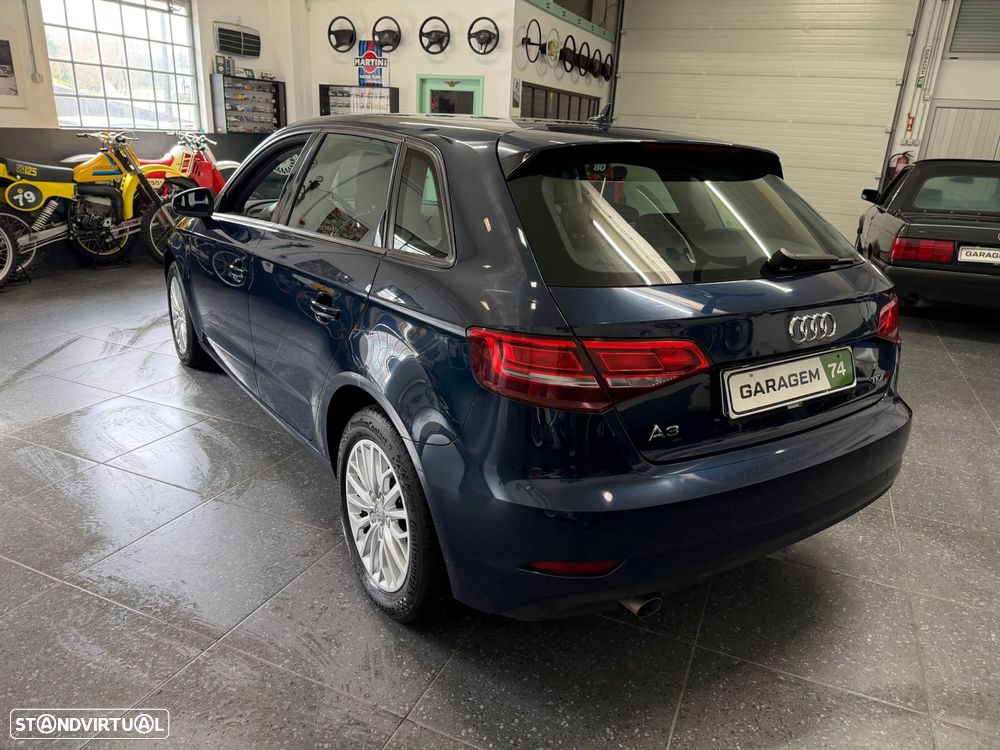 Audi A3 Sportback 1.6 TDI Advance Ultra - 4