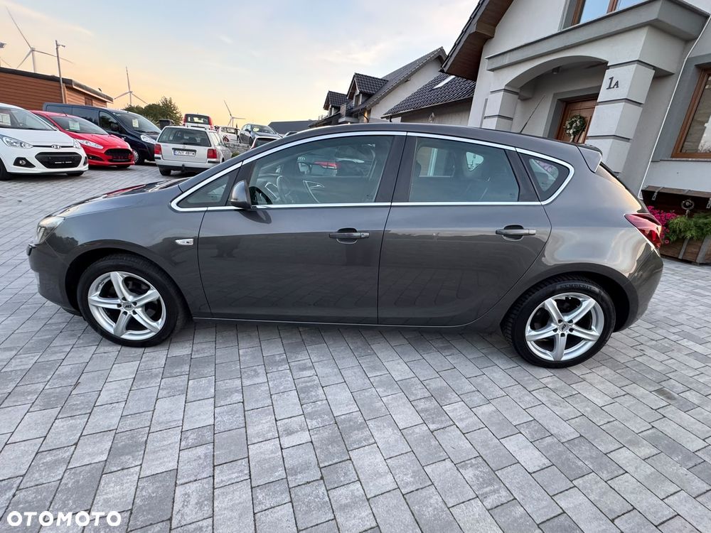 Opel Astra - 2