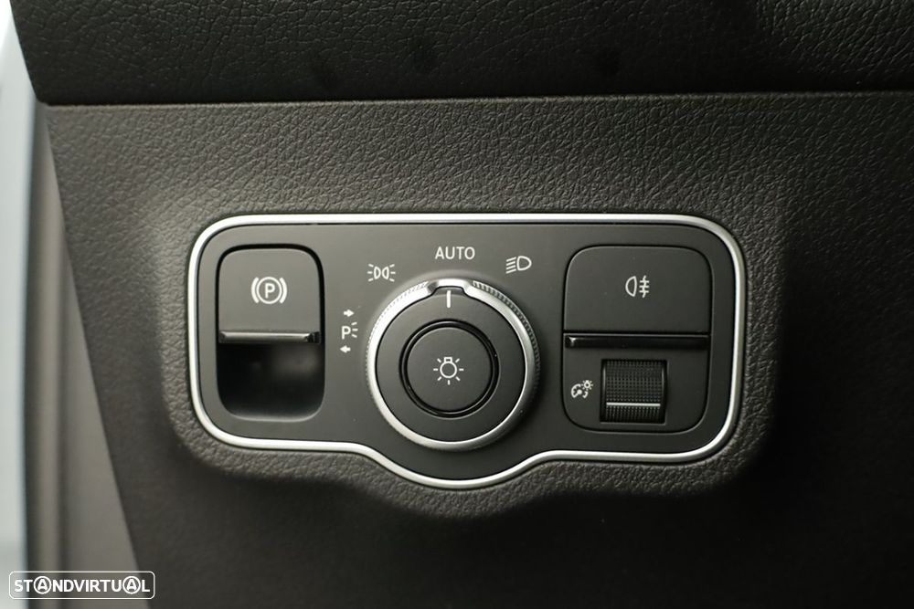 Mercedes-Benz GLB 180 d - 19