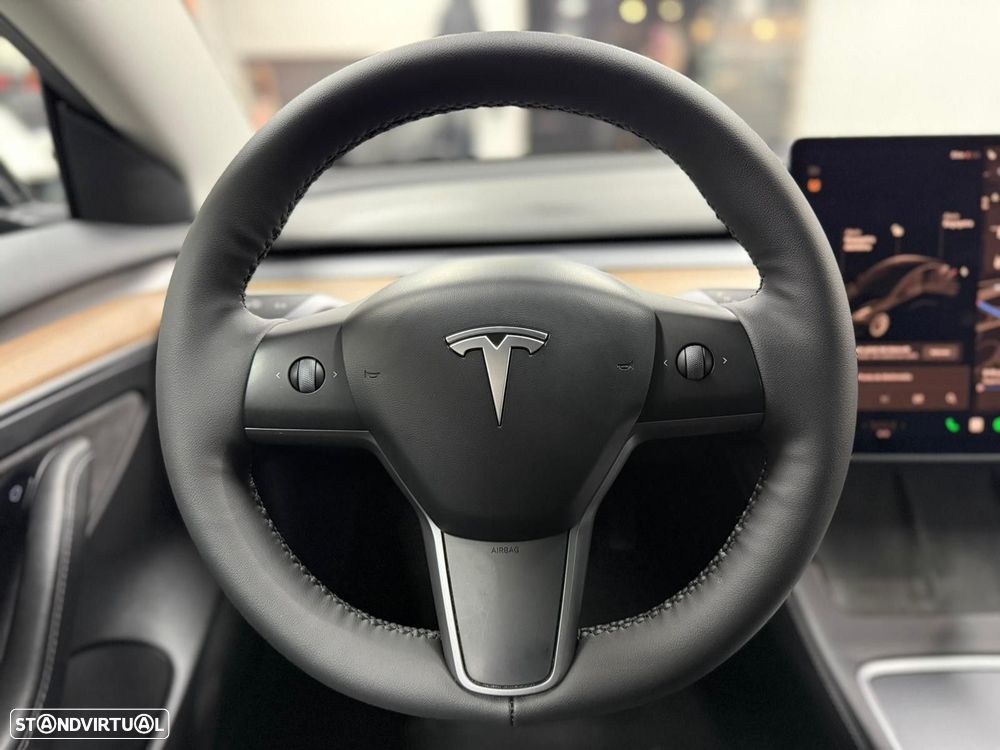 Tesla Model 3 - 18