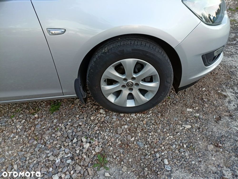Opel Astra 1.6 Cosmo - 27