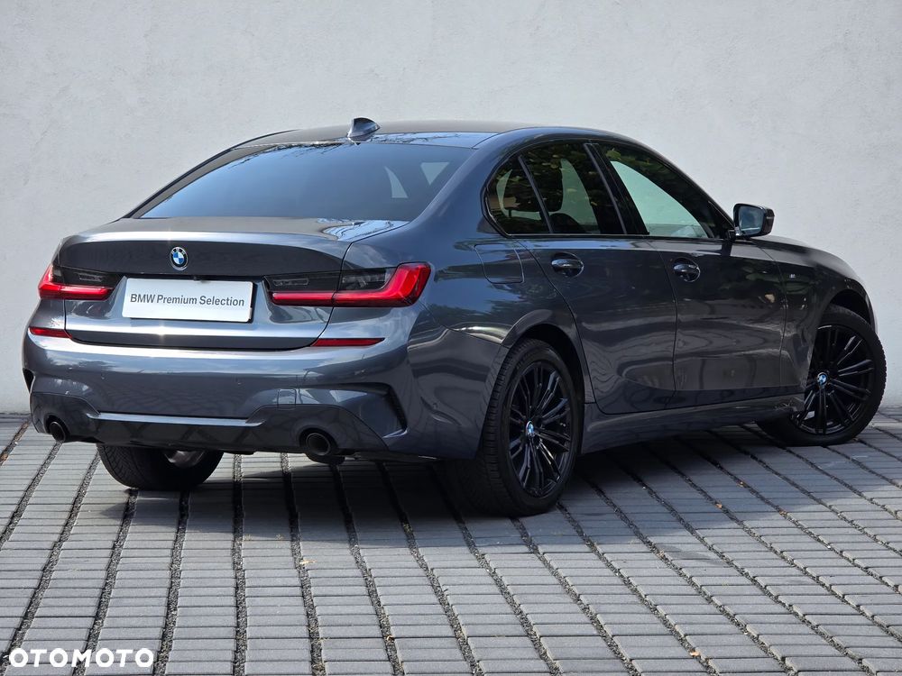 BMW Seria 3 318d M Sport - 6