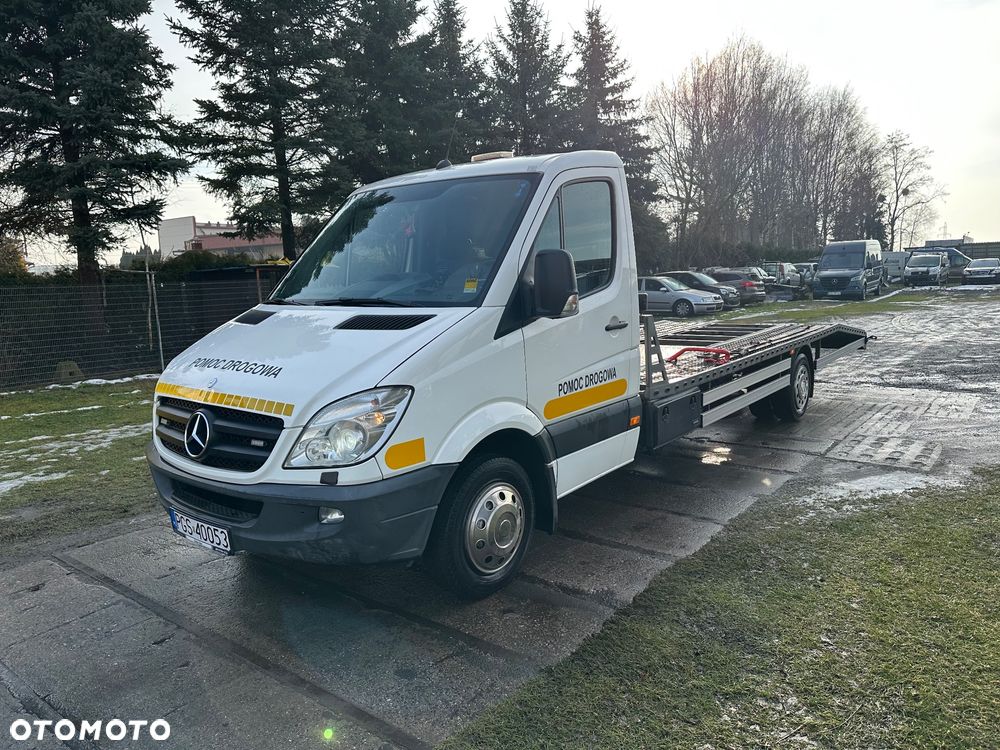 Mercedes-Benz Sprinter - 14