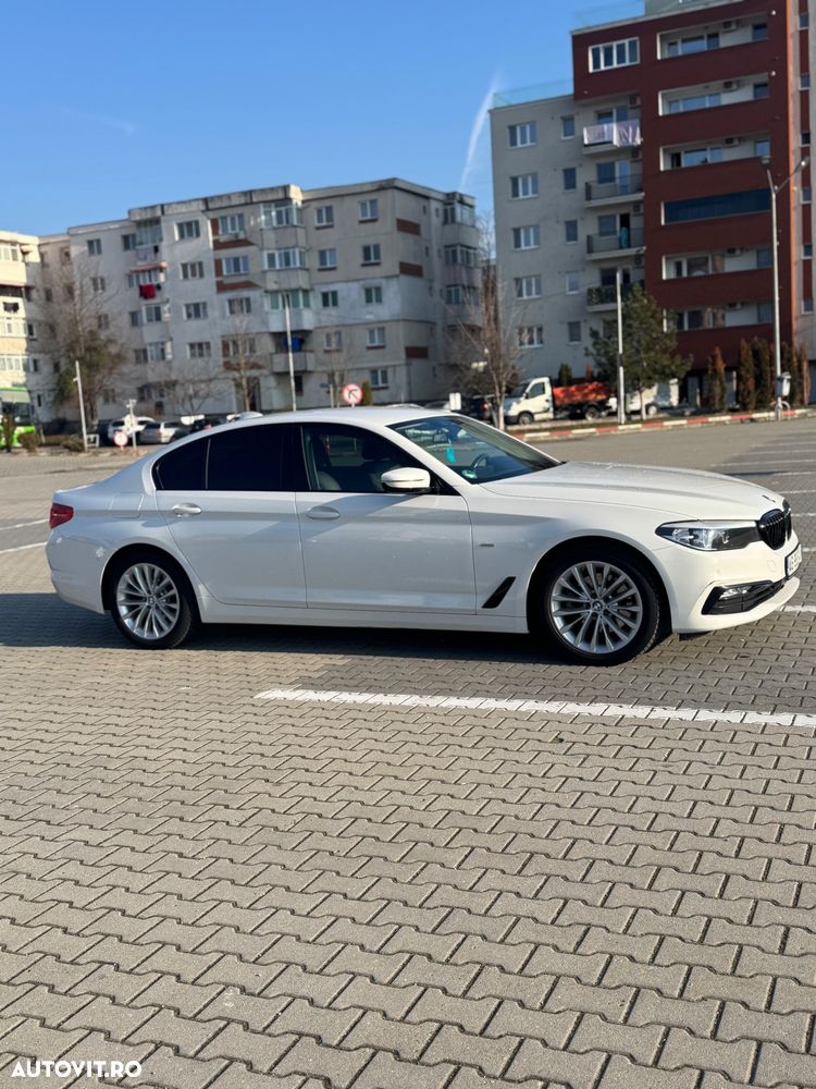 BMW Seria 5 520d AT - 13