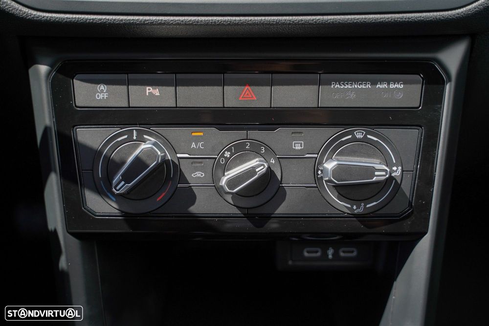 VW T-Cross 1.0 TSI BlackStyle - 24