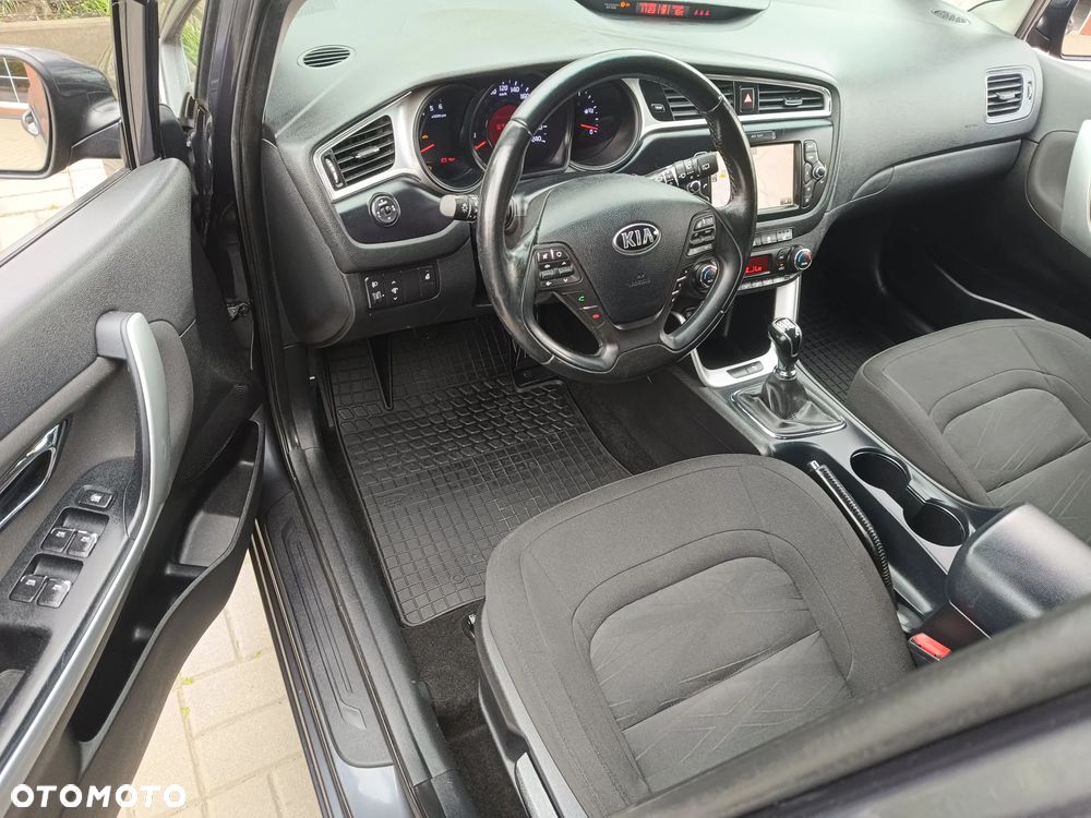 Kia Ceed 1.6 CRDi XL - 22