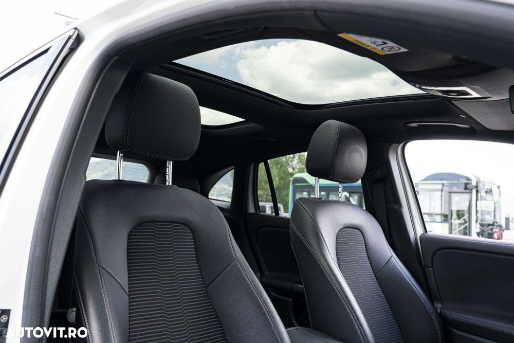 Mercedes-Benz GLA - 11