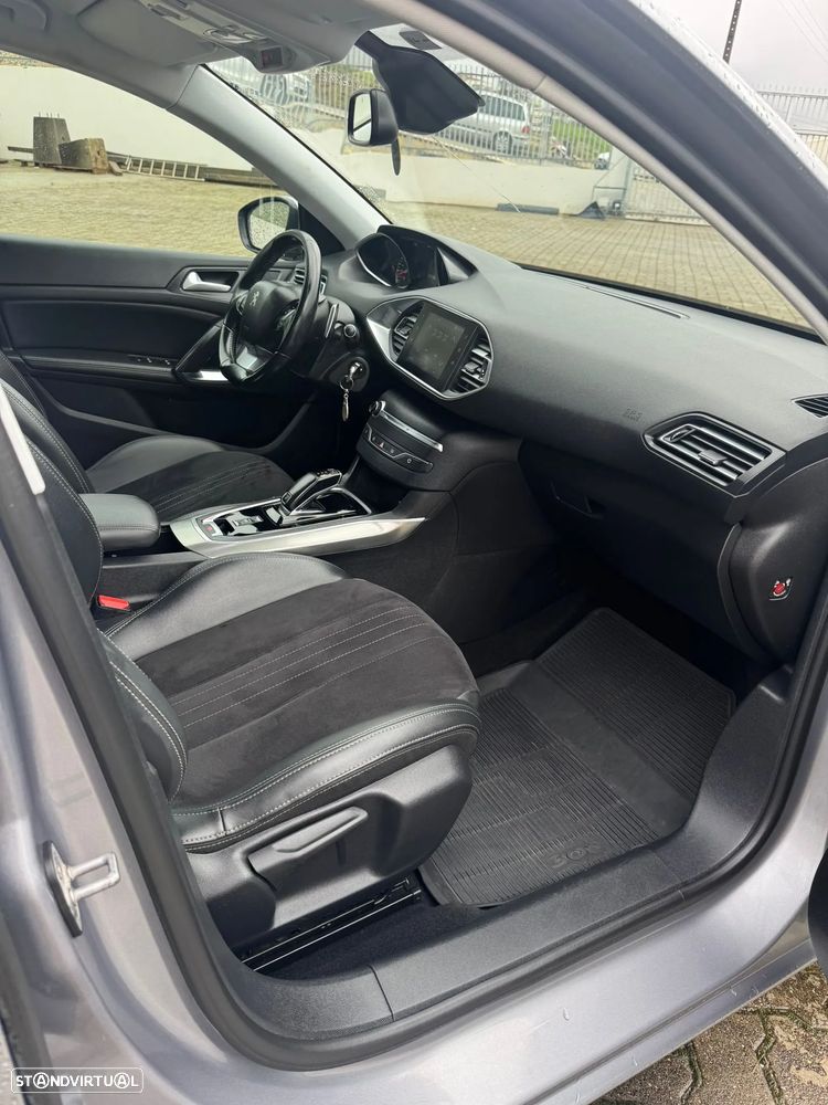 Peugeot 308 1.5 BlueHDi GT Line EAT8 - 18