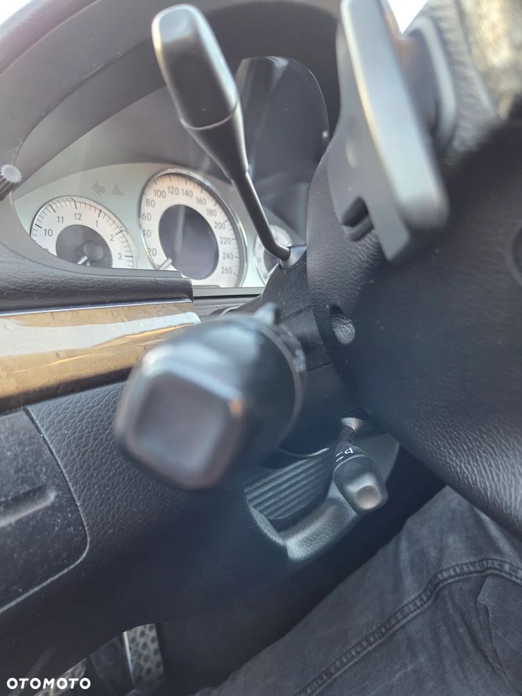 Mercedes-Benz Klasa E 350 T Avantgarde - 27