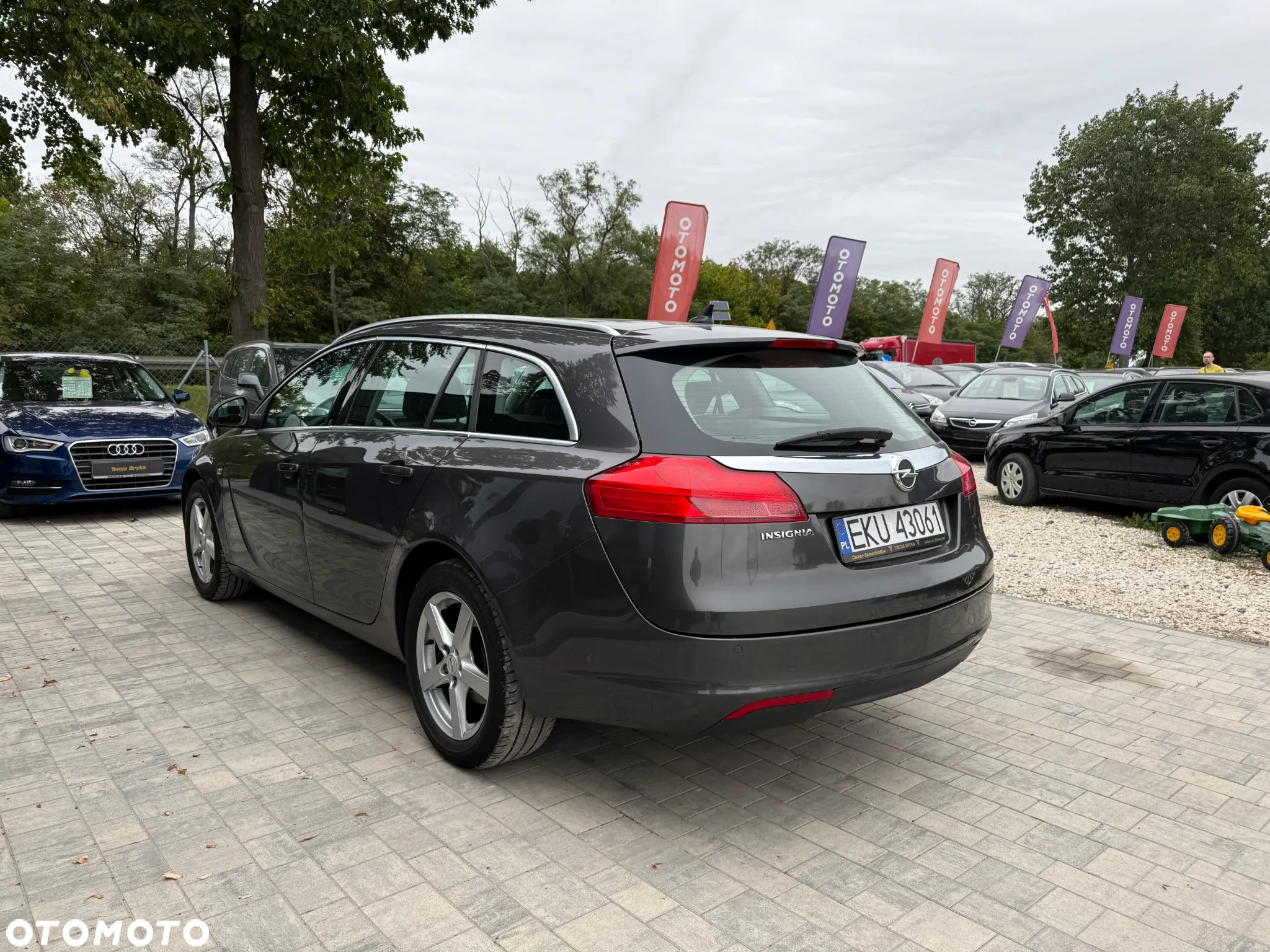 Opel Insignia 1.8 - 19