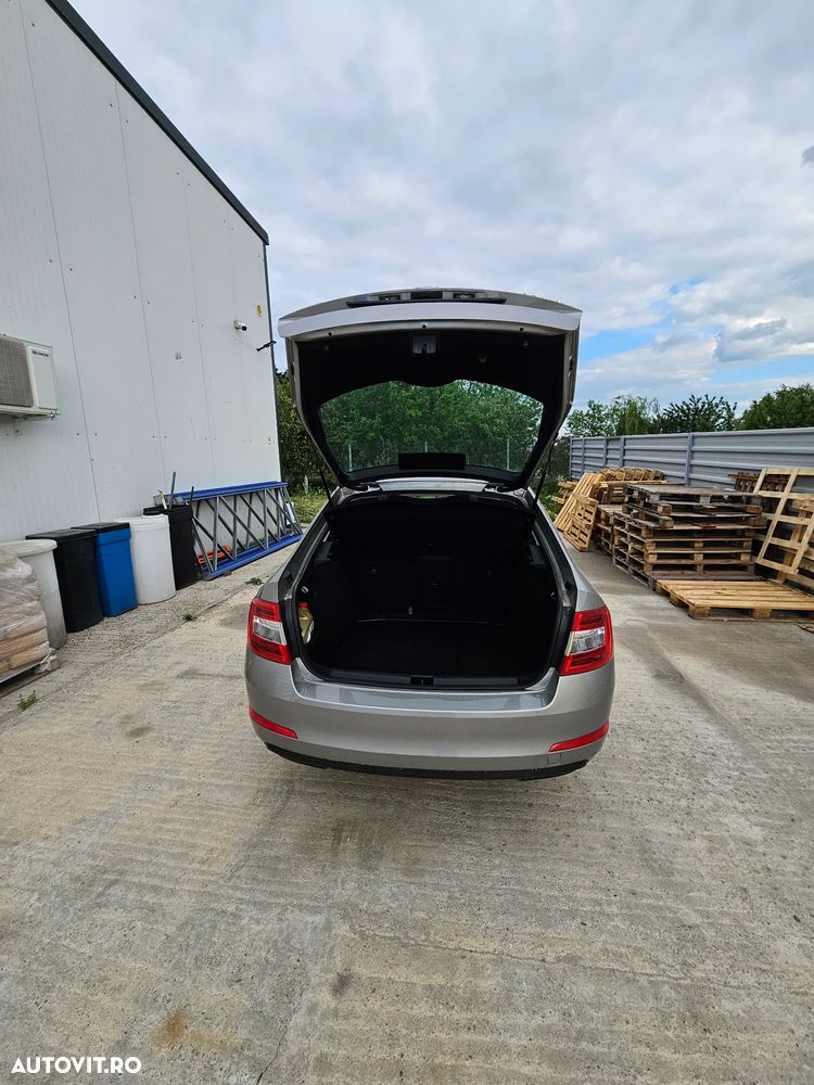 Skoda Octavia 1.6 TDI Style - 5