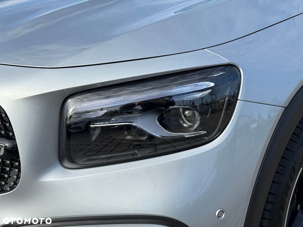 Mercedes-Benz GLB 200 AMG Line 7G-DCT - 10