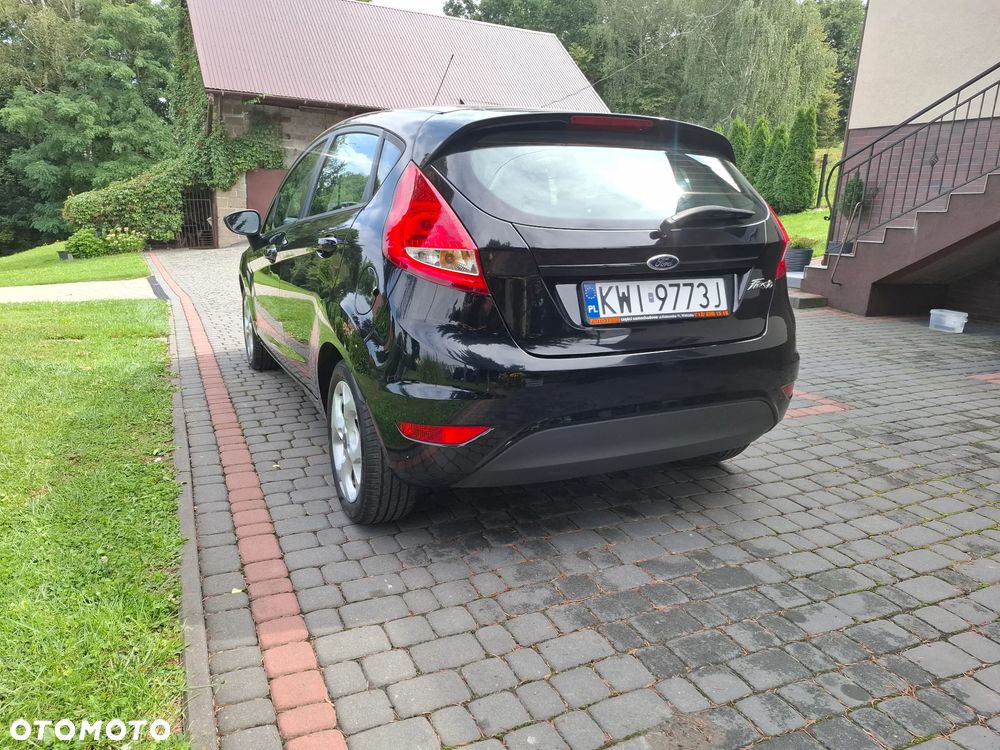 Ford Fiesta 1.25 Champions Edition - 6